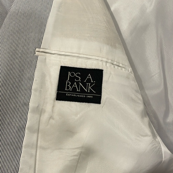 Jos. A. Bank Light Gray and White Stripe Suit Jacket size 48R - Picture 5 of 12